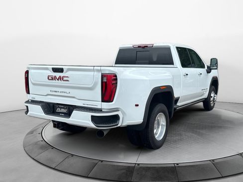 Certified 2025 GMC Sierra 3500 Denali w/ Denali Reserve Package AWD/4WD image 7