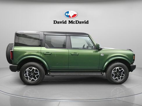 Used 2025 Ford Bronco Outer Banks image 25