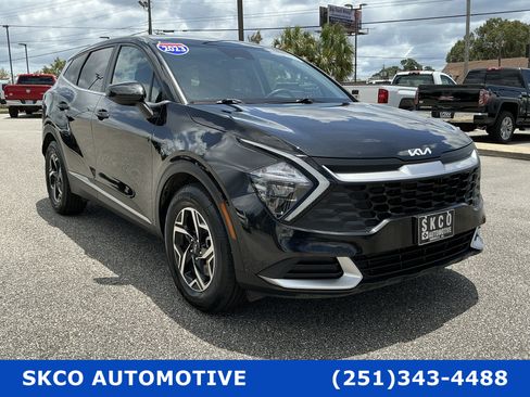 Used 2023 Kia Sportage LX FWD image 7