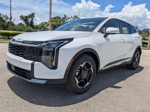 Certified 2026 Kia Sportage EX image 9