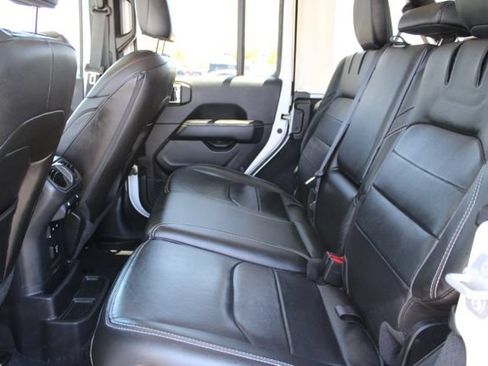 Used 2023 Jeep Wrangler Unlimited Sahara w/ Cold Weather Group AWD/4WD image 39