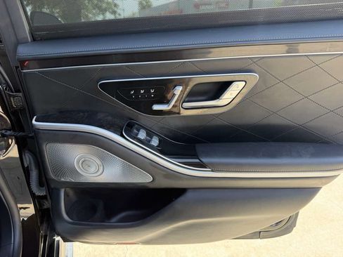 Used 2021 Mercedes-Benz S 580 4MATIC Sedan w/ AMG Line image 26