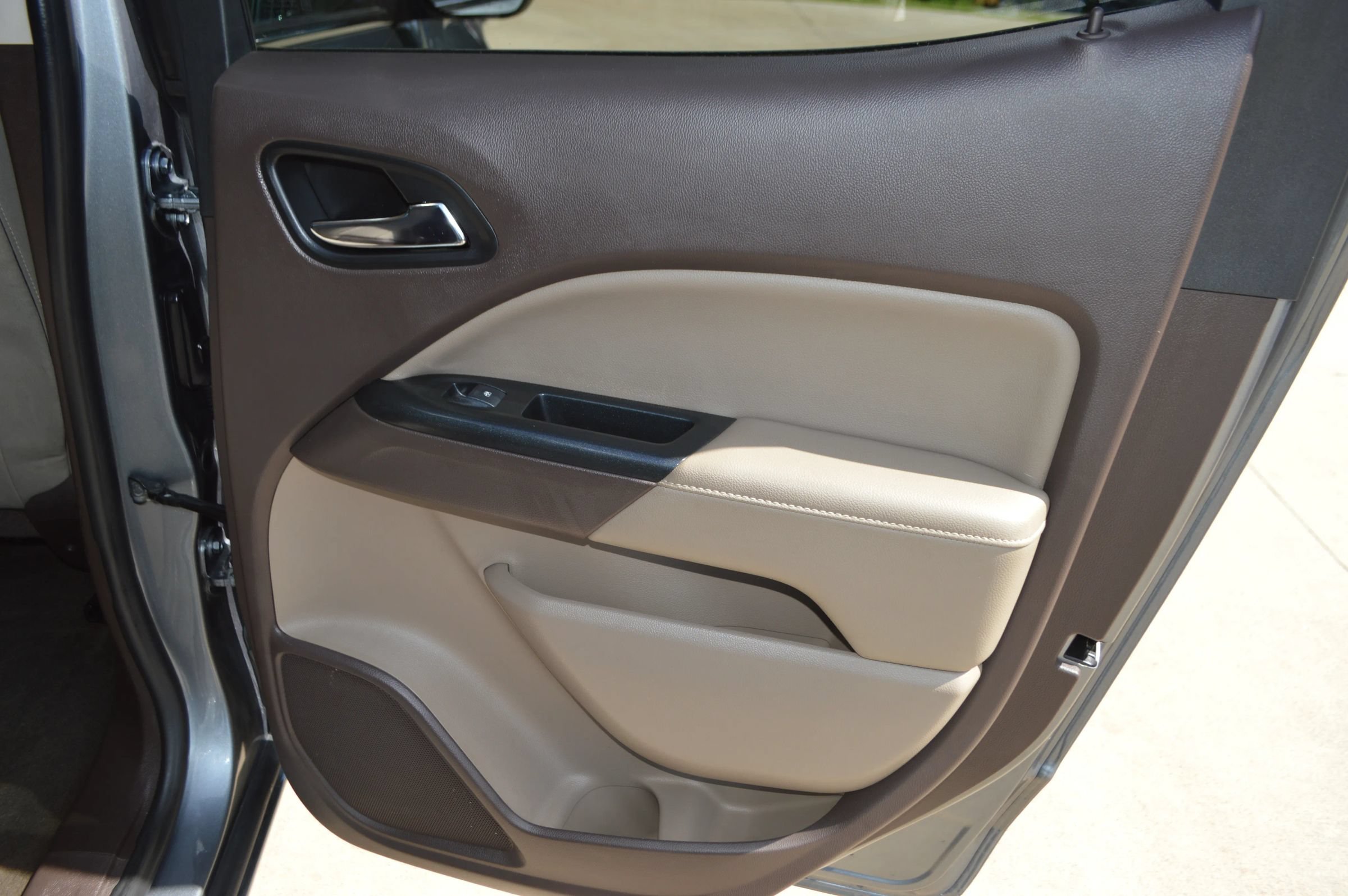 Used 2018 GMC Canyon SLE RWD image 25