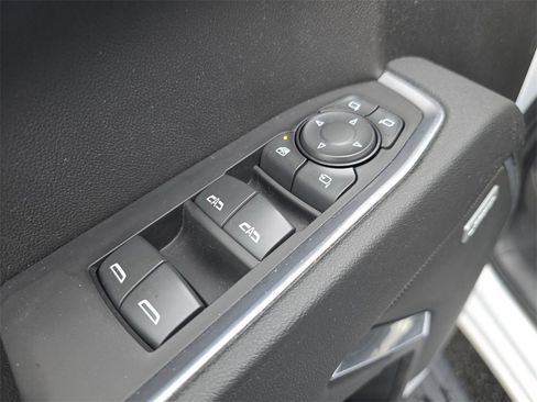 Certified 2023 Chevrolet Silverado 1500 LTZ w/ Technology Package image 17