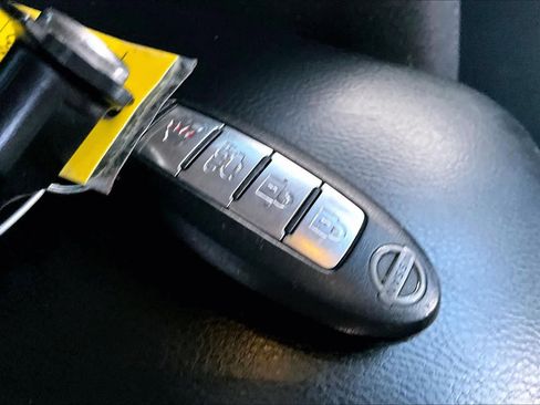 Used 2015 Nissan Sentra SR image 15