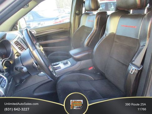 Used 2018 Jeep Grand Cherokee Trailhawk AWD/4WD image 6