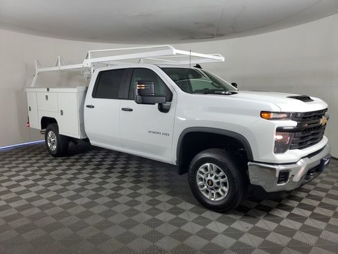 New 2026 Chevrolet Silverado 2500 W/T w/ WT Convenience Package RWD image 3