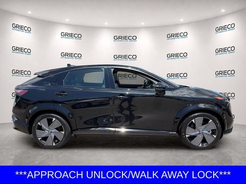 Used 2023 Nissan Ariya AWD/4WD image 8