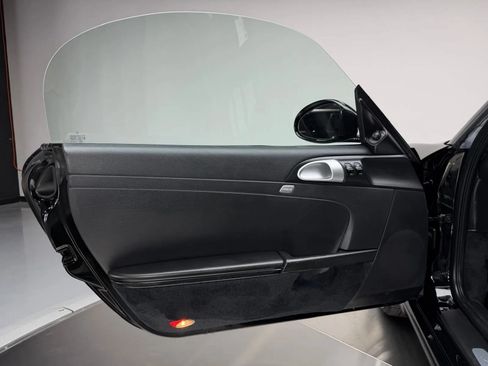 Used 2011 Porsche Boxster RWD image 15