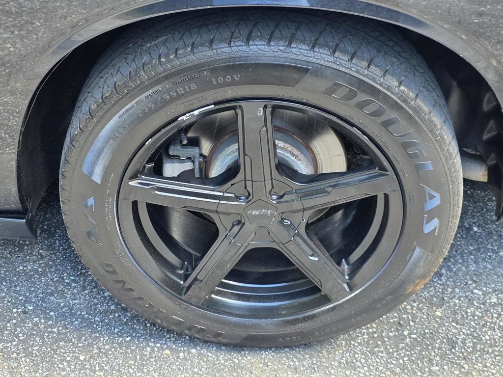 Used 2009 Dodge Challenger R/T RWD image 26