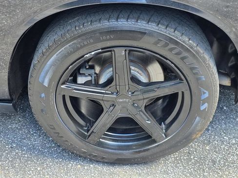 Used 2009 Dodge Challenger R/T RWD image 26