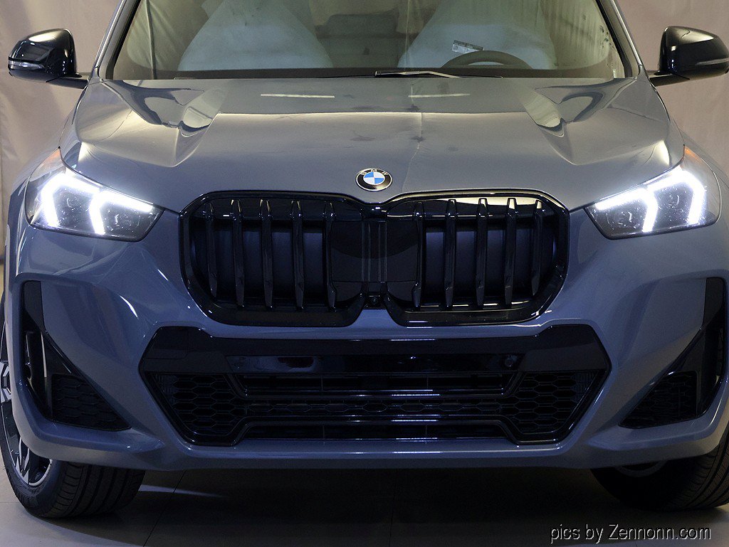 Used 2027 BMW X1 xDrive28i AWD/4WD image 6