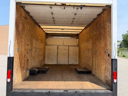 Used 2018 Ford E-350 and Econoline 350 Super Duty w/ Power Windows & Locks Group RWD image 27