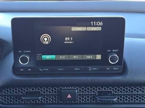 Used 2025 Honda HR-V Sport image 16