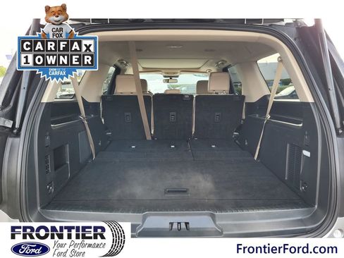 Used 2023 Ford Expedition Max Limited image 7