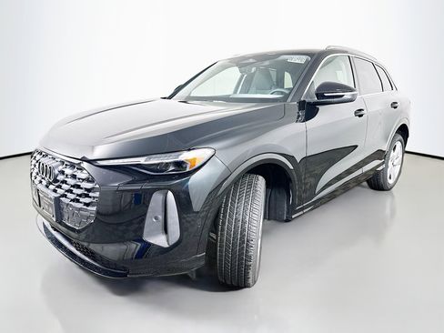 New 2025 Audi Q5 Premium Plus image 3