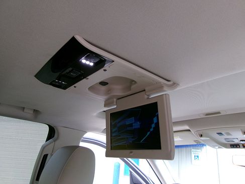 Used 2019 Cadillac Escalade Luxury image 13