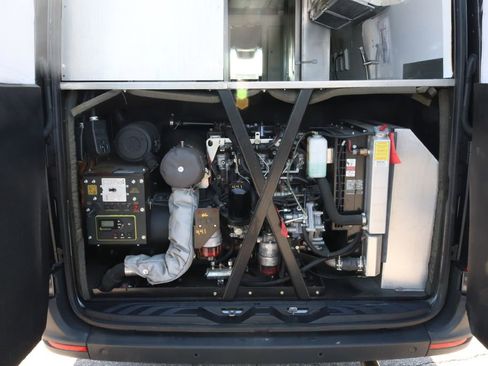 Used 2022 Mercedes-Benz Sprinter 4500 w/ Parking Package image 4