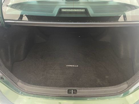 Used 2015 Toyota Corolla LE FWD image 21