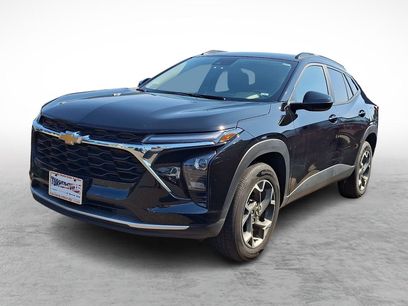 Used 2025 Chevrolet Trax LT