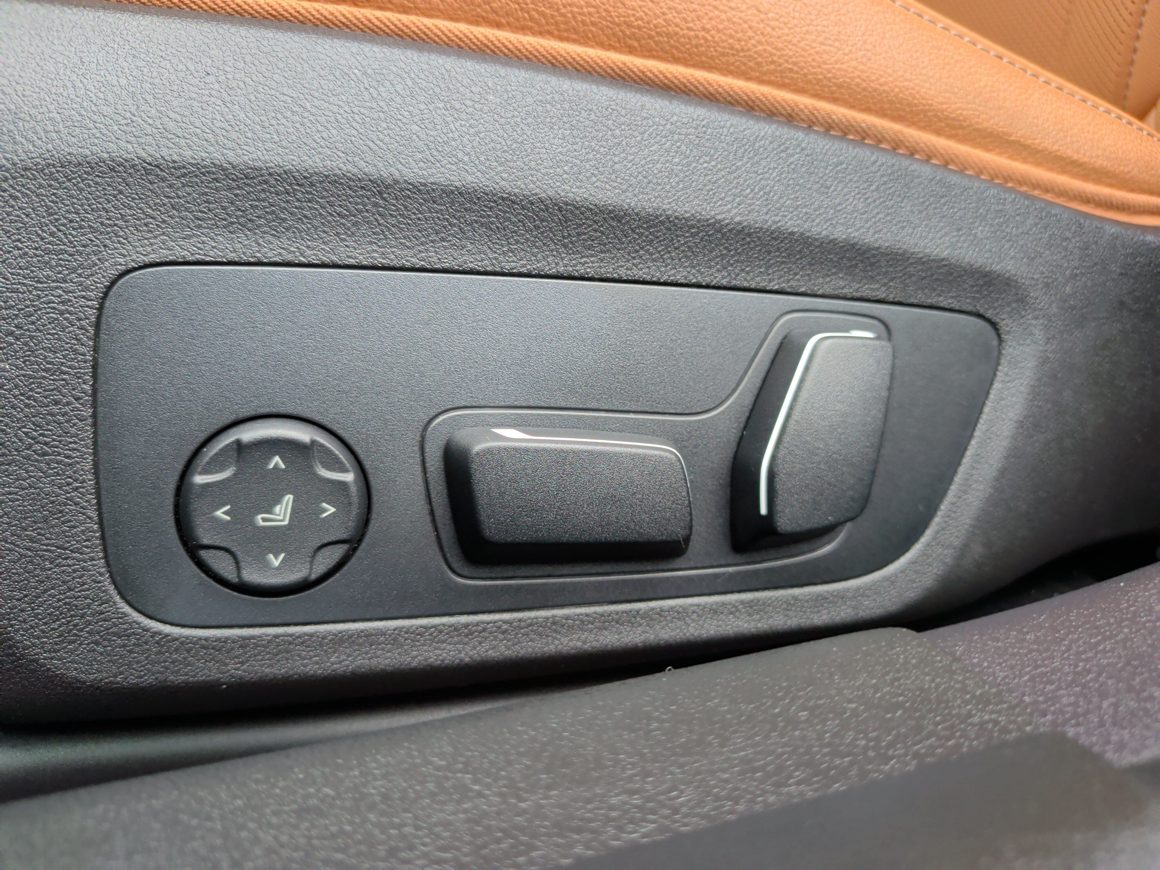 Certified 2026 BMW 330i Sedan RWD image 26