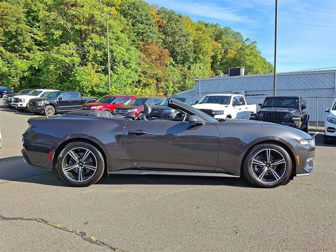 Certified 2024 Ford Mustang Convertible image 8