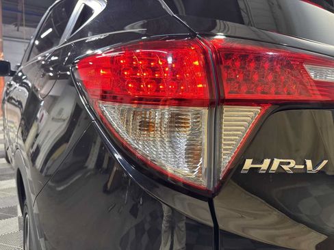 Used 2022 Honda HR-V EX image 7