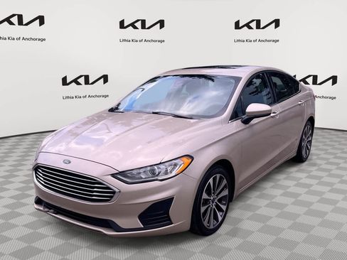 Used 2019 Ford Fusion SE AWD/4WD image 1