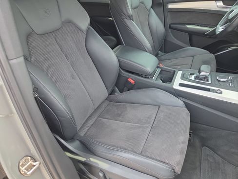 Used 2020 Audi SQ5 Premium w/ Convenience Package AWD/4WD image 19