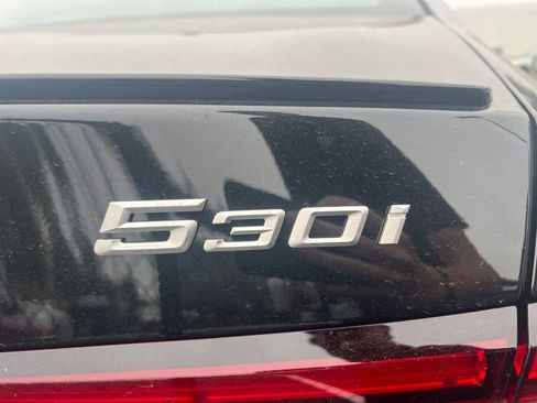 Used 2026 BMW 530i w/ M Sport Package RWD image 6