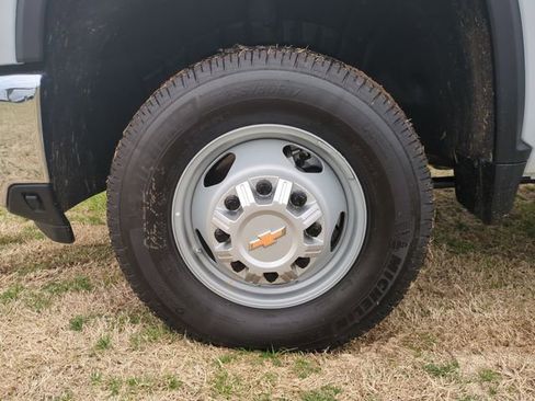 New 2026 Chevrolet Silverado 3500 W/T w/ WT Convenience Package image 10