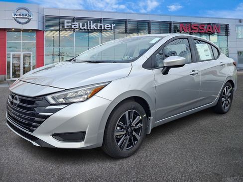 New 2025 Nissan Versa SV w/ Trunk Package image 3