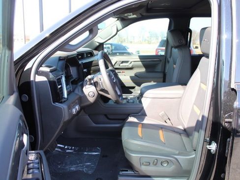 New 2026 GMC Sierra 1500 AT4 w/ AT4 Premium Package image 9