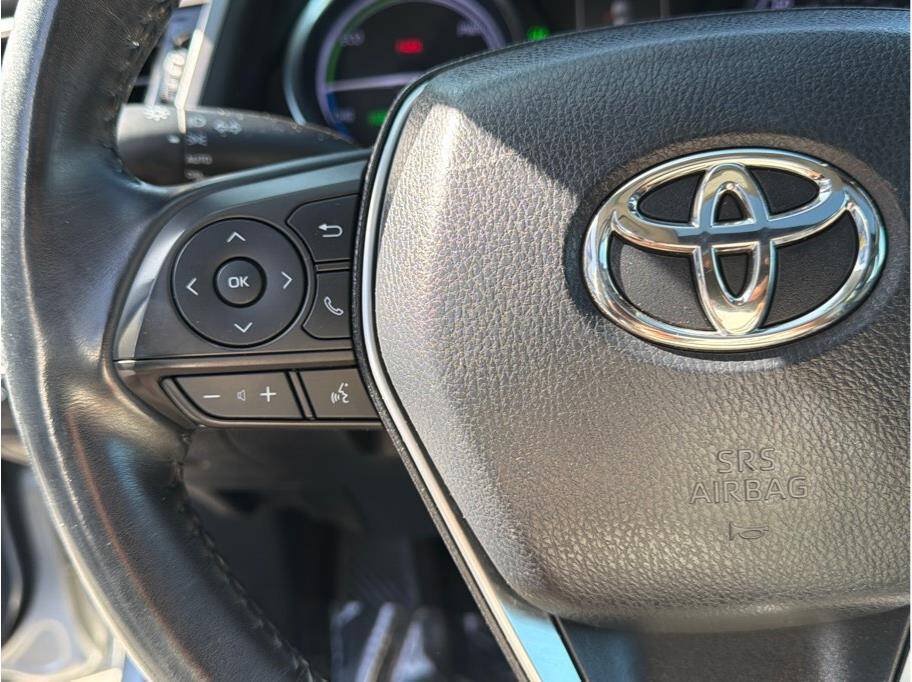 Used 2018 Toyota Camry SE w/ Audio Package FWD image 10