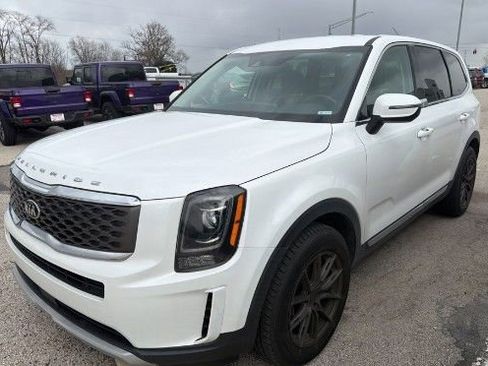 Used 2020 Kia Telluride LX image 3