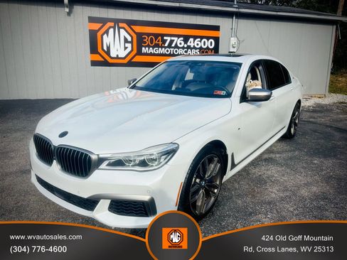 Used 2018 BMW M760i xDrive image 1