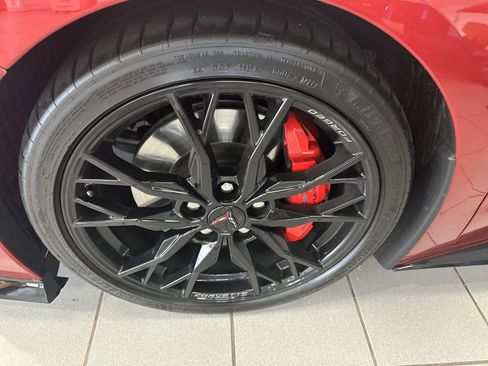 Used 2023 Chevrolet Corvette Stingray w/ Z51 Performance Package image 3