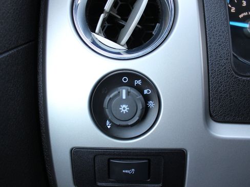 Used 2014 Ford F150 Lariat w/ Equipment Group 502A Luxury AWD/4WD image 24