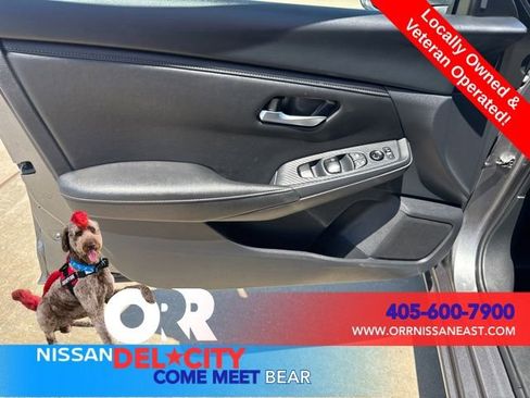 Used 2025 Nissan Sentra SV FWD image 15