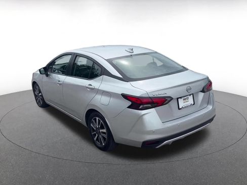 Used 2025 Nissan Versa SV FWD image 9