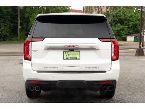 Used 2021 GMC Yukon XL Denali w/ Denali Ultimate Package AWD/4WD image 7