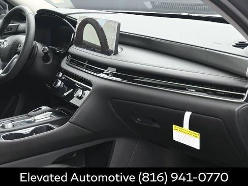 Certified 2026 INFINITI QX60 Pure w/ Cargo Package AWD/4WD image 6
