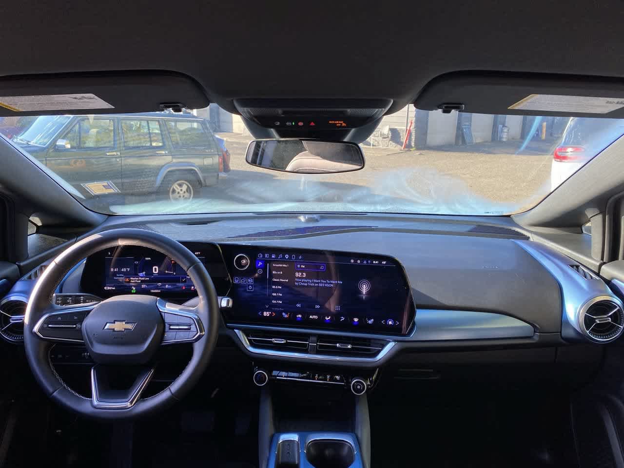 Used 2024 Chevrolet Equinox EV LT AWD/4WD image 12