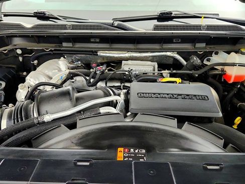 Used 2022 GMC Sierra 2500 Denali w/ Denali Black Diamond Edition AWD/4WD image 28
