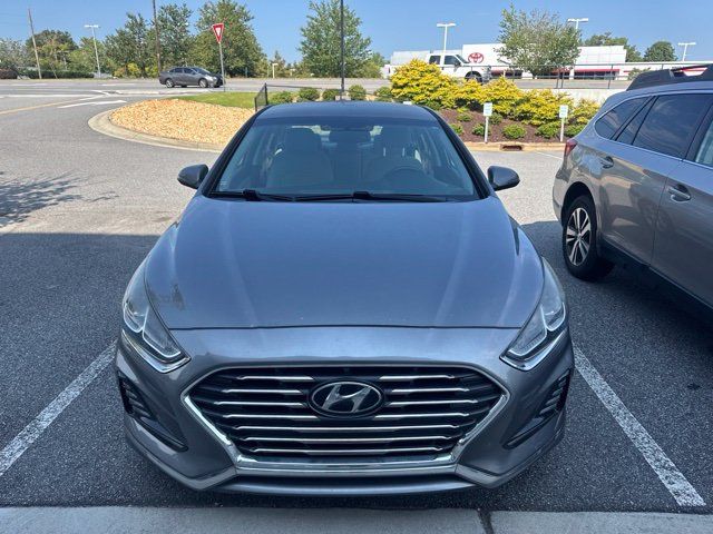 Used 2018 Hyundai Sonata SEL FWD image 2