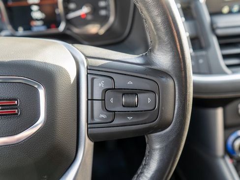 Used 2021 GMC Yukon SLT w/ SLT Premium Package image 29