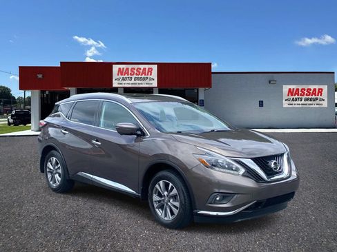 Used 2018 Nissan Murano SL w/ Moonroof Package AWD/4WD image 3