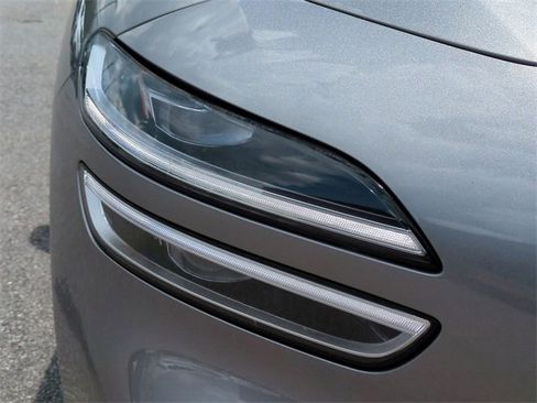 Certified 2025 Genesis G70 3.3T Advanced w/ Sport Prestige Package image 9