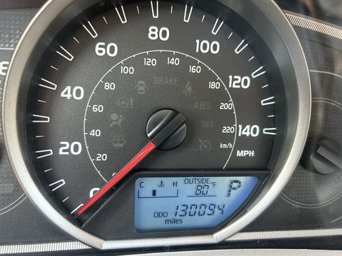 Used 2015 Toyota RAV4 LE AWD/4WD image 15