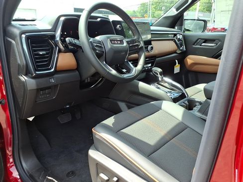 New 2026 GMC Canyon AT4 w/ Technology Plus Package AWD/4WD image 11